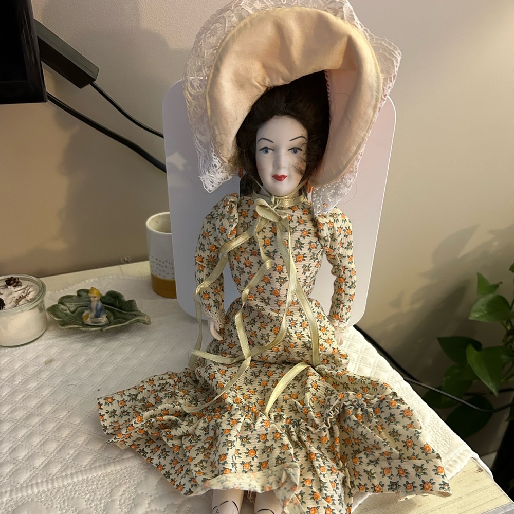 Vtg porcelain heirloom doll